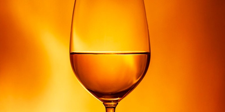 Buy orange wine: All its benefits